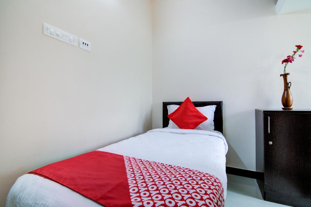 Oyo Flagship 24147 Royal Stay Singānallūr Bagian luar foto