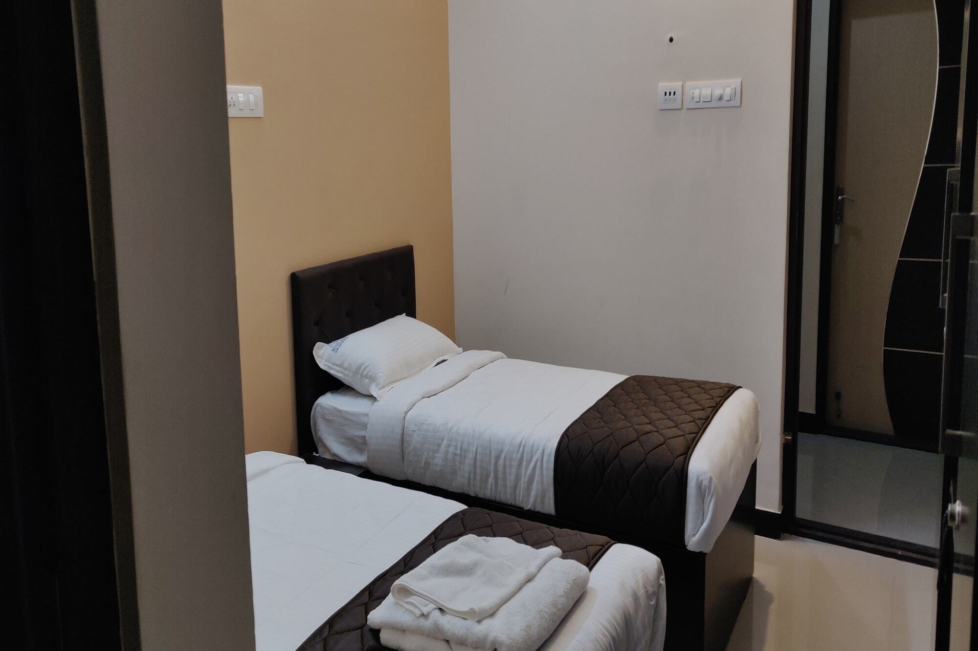 Oyo Flagship 24147 Royal Stay Singānallūr Bagian luar foto