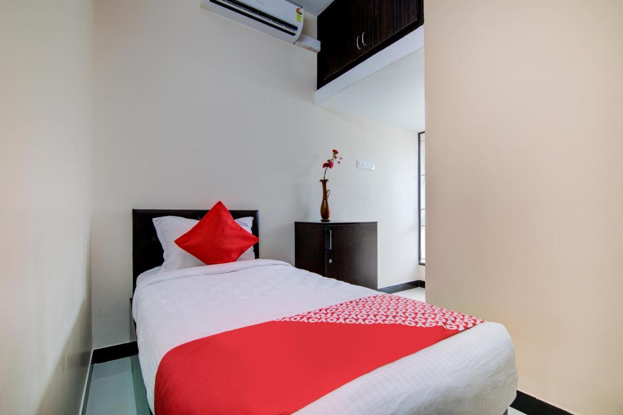 Oyo Flagship 24147 Royal Stay Singānallūr Bagian luar foto